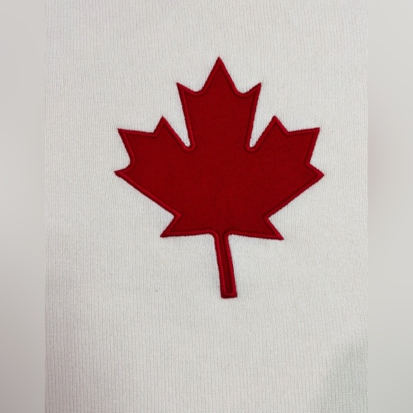 Canada Flag Graphic Long Sleeve Knit Shirt NWT Size XS - Picture 3 of 7
